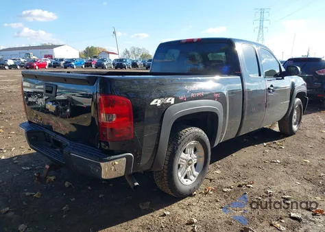 2008 Chevrolet Silverado 1500 Work Truck z USA, uszkodzony, nr VIN 1GCEK19CX8Z327936